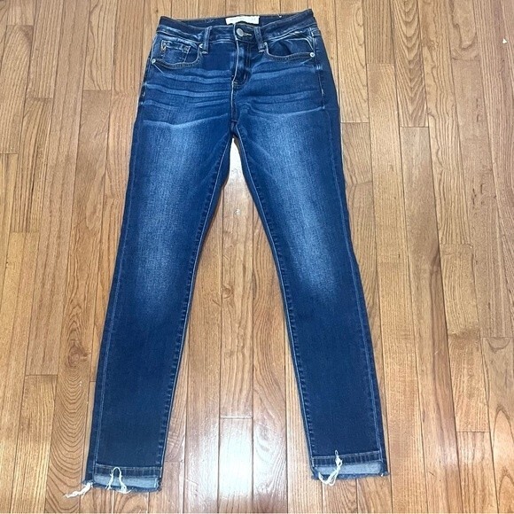 Miss Me midrise skinny raw step hem jeans size 24 - Picture 2 of 9